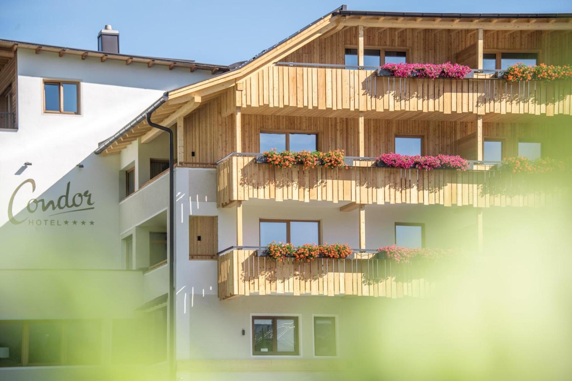 Hotel Condor San Vigilio Di Marebbe Zewnętrze zdjęcie